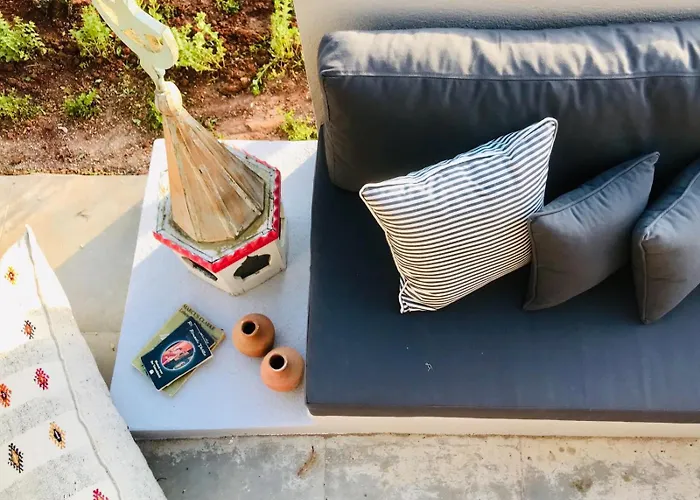 Lodge Kale - Adult Only + 15